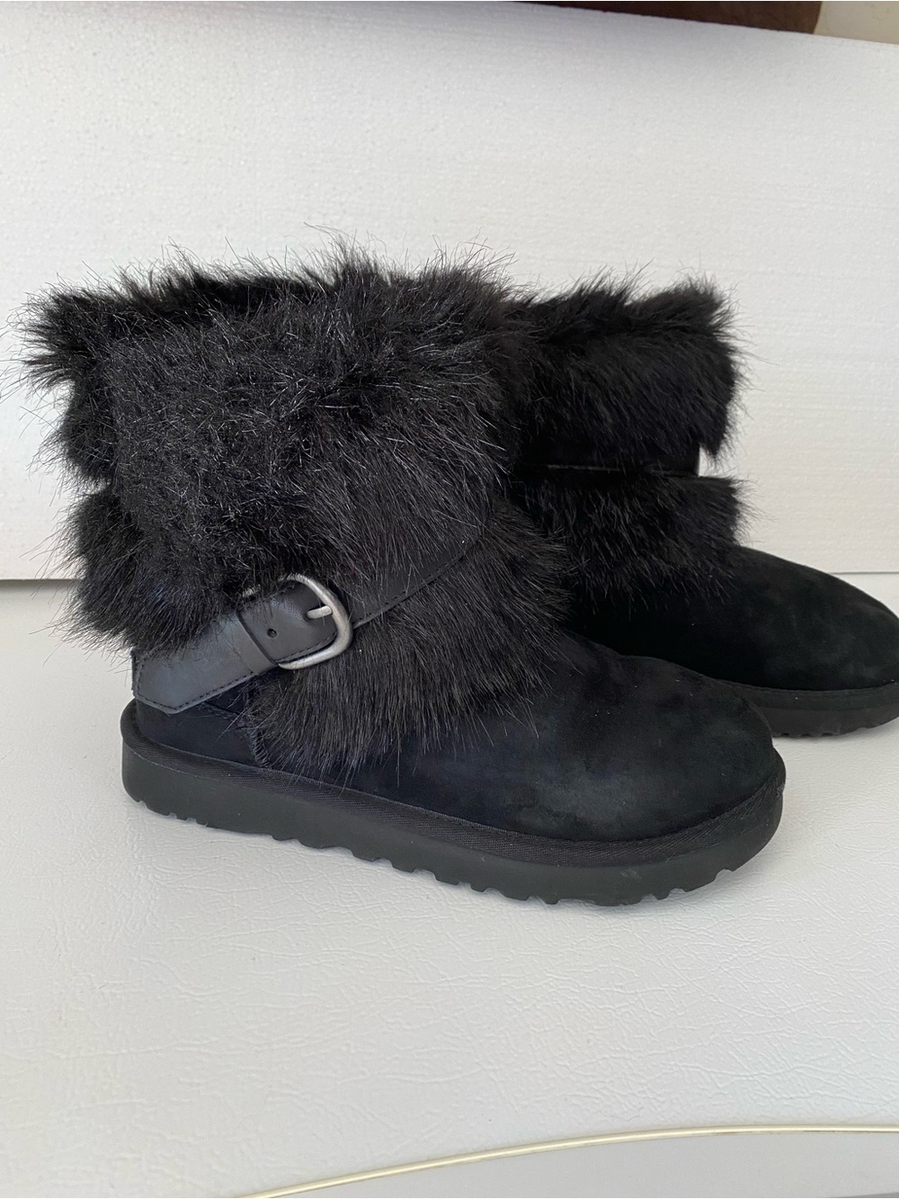 UGG Black Women's Winter Boots with Buckle sz 8
